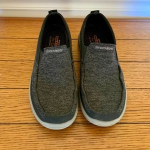 Skechers Slip On Loafers Men’s Size 9
